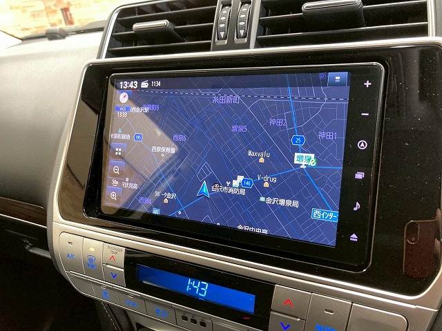 トヨタ&nbsp;ランドクルーザープラドの画像3