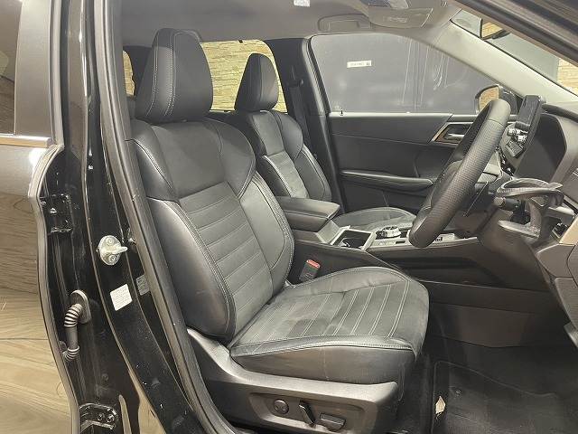 アウトランダーPHEVG 内装他