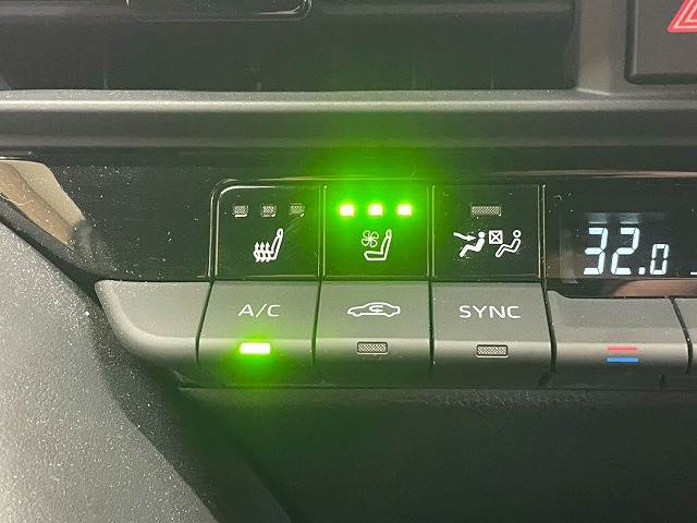 トヨタ&nbsp;クラウンスポーツの画像9