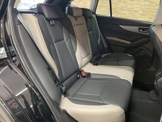 レヴォーグ レイバックLimited EX 内装他