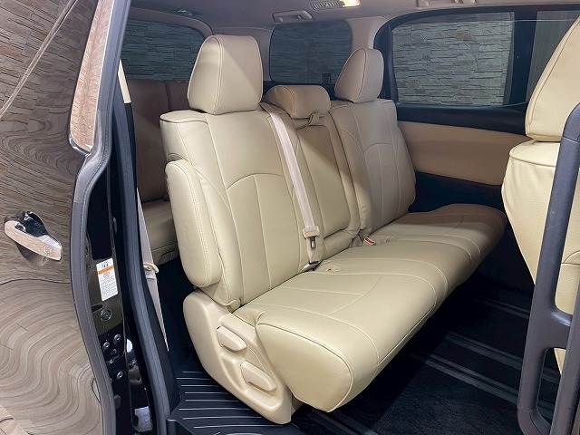 ヴェルファイアX 内装他