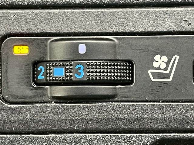 トヨタ&nbsp;ランドクルーザープラドの画像8