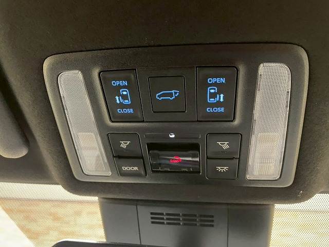 トヨタ&nbsp;ノアの画像9