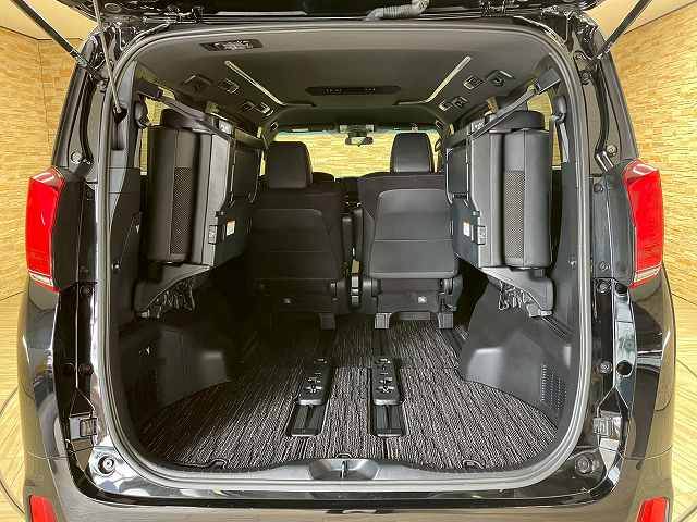 トヨタ&nbsp;アルファードの画像13