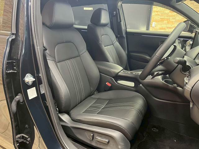 ZR-Ve:HEV Z BLACK STYLE 内装他