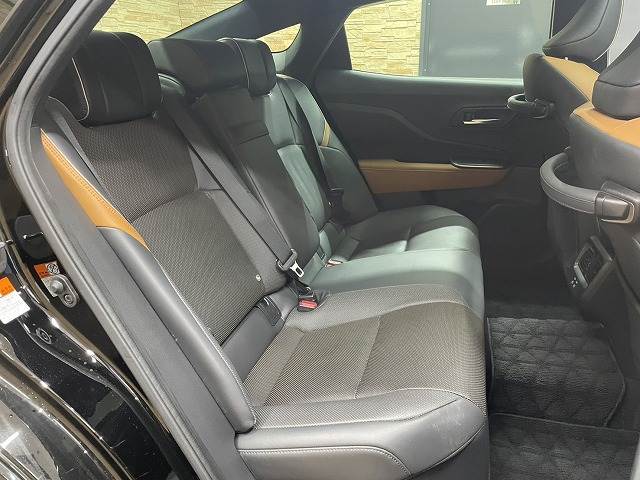 クラウンクロスオーバーRS “Advanced” 内装他