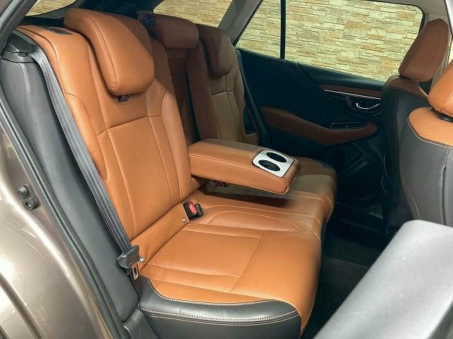 レガシィアウトバック□Limited EX 内装他