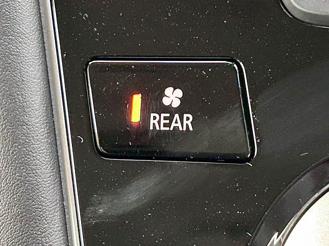 三菱&nbsp;デリカD5の画像12