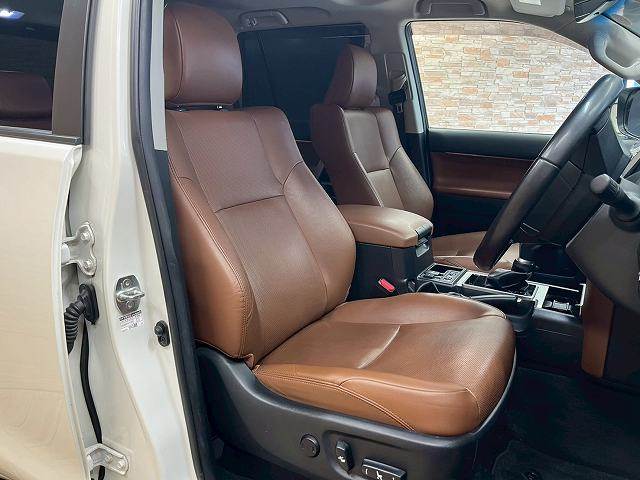 トヨタ&nbsp;ランドクルーザープラドの画像5