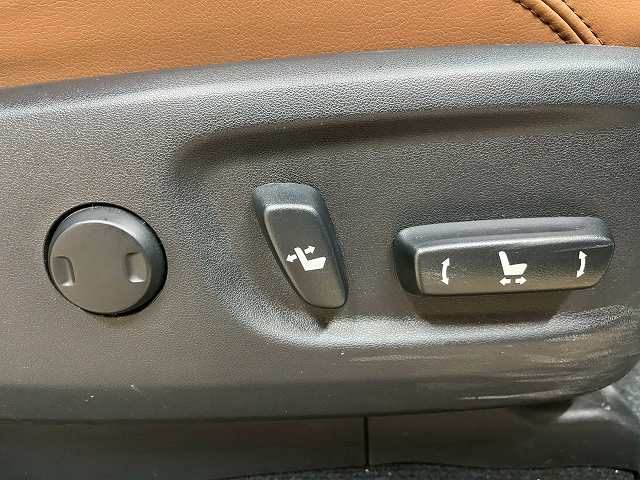 トヨタ&nbsp;ランドクルーザープラドの画像11