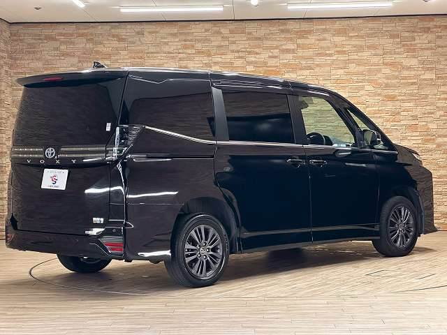 トヨタ&nbsp;ヴォクシーハイブリッドの画像16