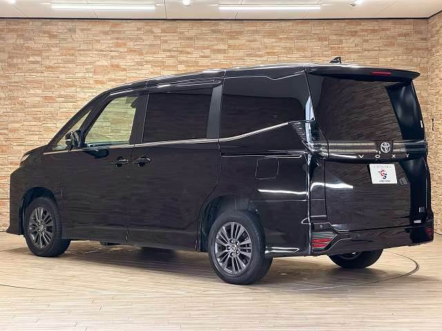 トヨタ&nbsp;ヴォクシーハイブリッドの画像17