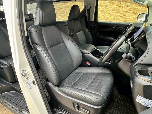 トヨタ&nbsp;アルファードハイブリッドの画像5