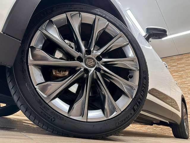 トヨタ クラウンクロスオーバーの画像19