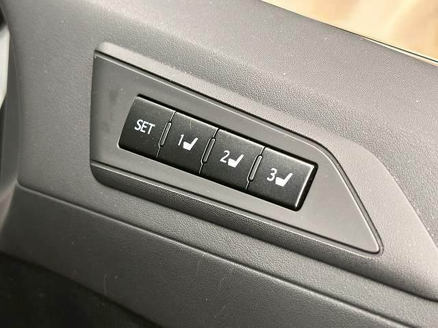 トヨタ&nbsp;アルファードの画像12