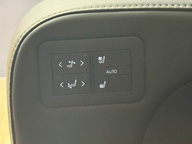 トヨタ アルファードの画像9