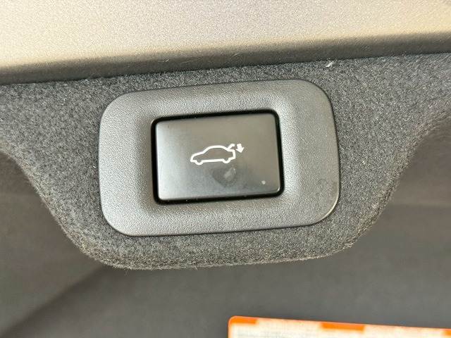 トヨタ クラウンクロスオーバーの画像12