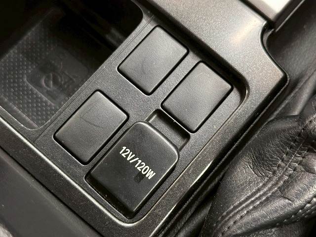 トヨタ ランドクルーザープラドの画像12