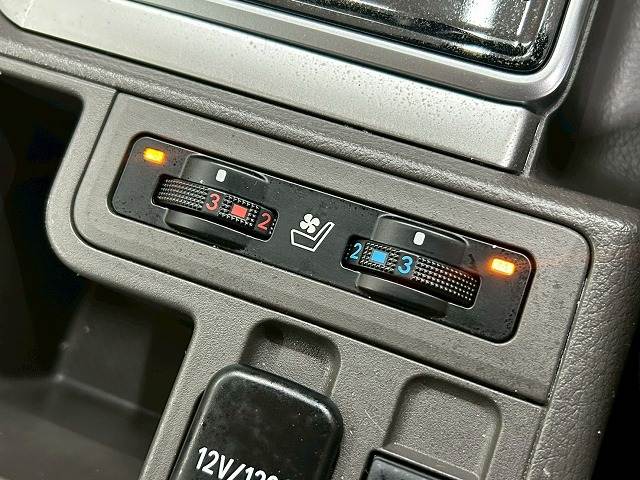 トヨタ ランドクルーザープラドの画像10