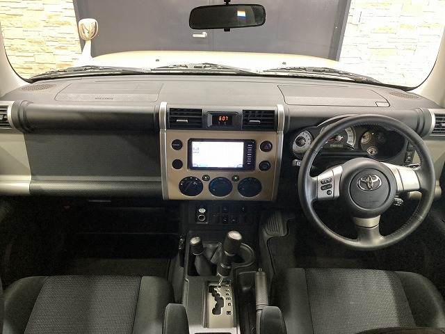 トヨタ&nbsp;FJクルーザーの画像2
