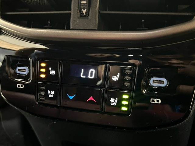 RXRX500h “F SPORT Performance” 内装他