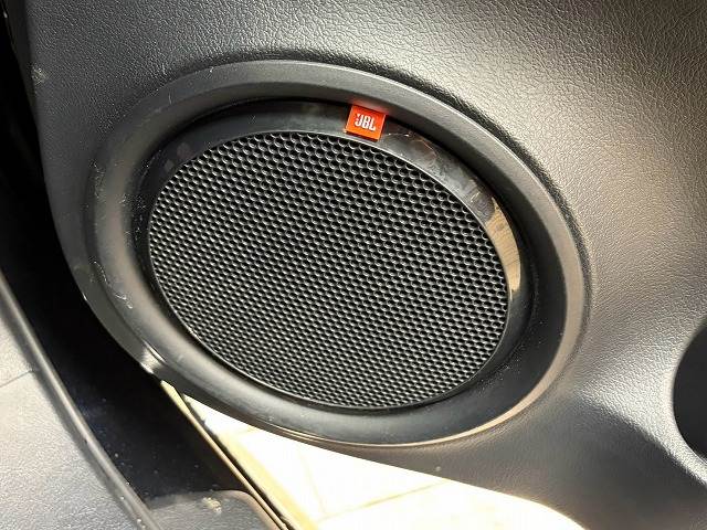 ハイラックスZ ロール式荷室トノカバー/JBL/追従クルコン/XTREME-J17インチアルミ/レーダークルーズ/セーフティセンス/バックカメラ/LEDヘッド/OPENCOUNTRYMTタイヤ/純正ナビTV/ 内装他