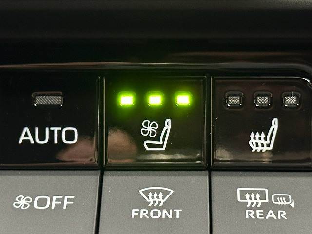 トヨタ クラウンスポーツの画像8