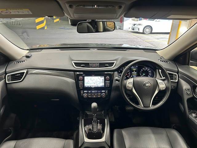 日産エクストレイル20X エマージェンシーブレーキ パッケージ 内装他