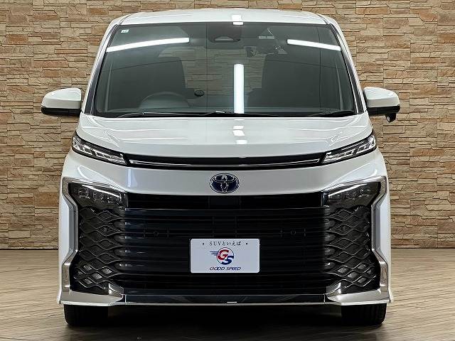 トヨタ ヴォクシーハイブリッドの画像15