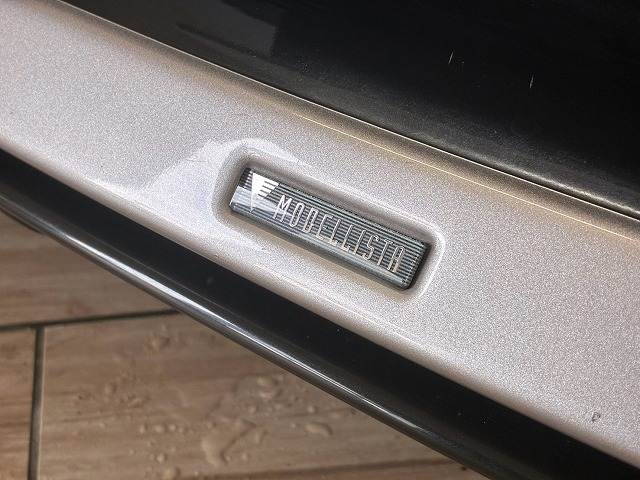 C-HRハイブリッド　Ｇ　モデリスタエアロ／９型ナビ／バックカメラ／ＥＴＣ／トヨタセーフティーセンス／Ｂｌｕｅｔｏｏｔｈ／クリアランスソナー／衝突軽減／レーンキープ／ブラインドスポットモニター／シートヒーター／フルセグ 内装他