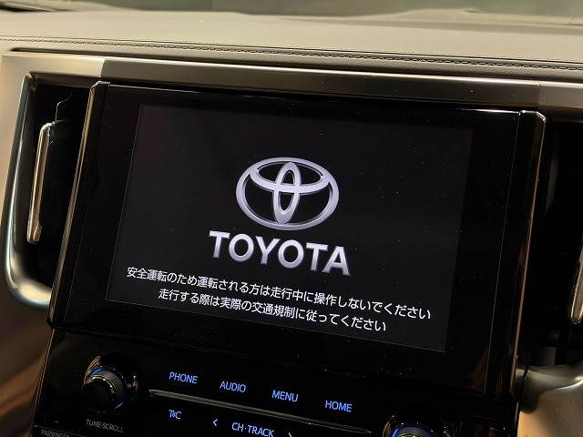 トヨタ&nbsp;アルファードの画像3