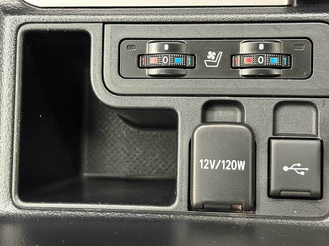 トヨタ ランドクルーザープラドの画像9