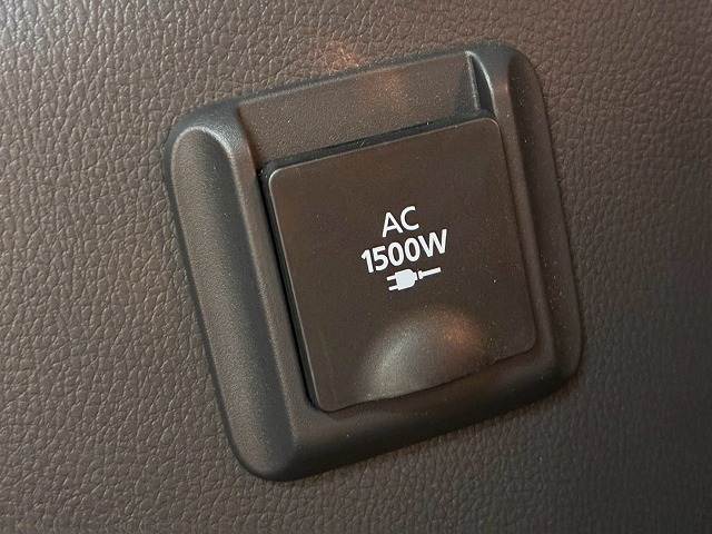 エクリプスクロスPHEV□Ｇ　純正ナビ／シートヒ－ター／マイパイロット／ヘッドアップディスプレイ／ブラインドスポットモニター／ＡＣ１００Ｖ／クリアランスソナー／パドルシフト／Ｂｌｕｅｔｏｏｔｈ／バックカメラ／パワーシート／ＥＴＣ／ 内装他