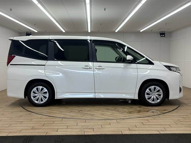 トヨタ ノアの画像18