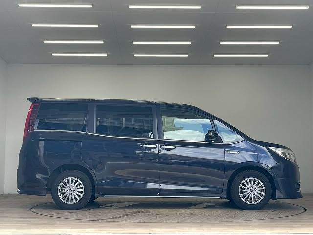 トヨタ エスクァイアハイブリッドの画像17