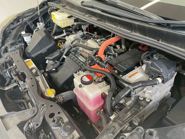 トヨタ エスクァイアハイブリッドの画像20