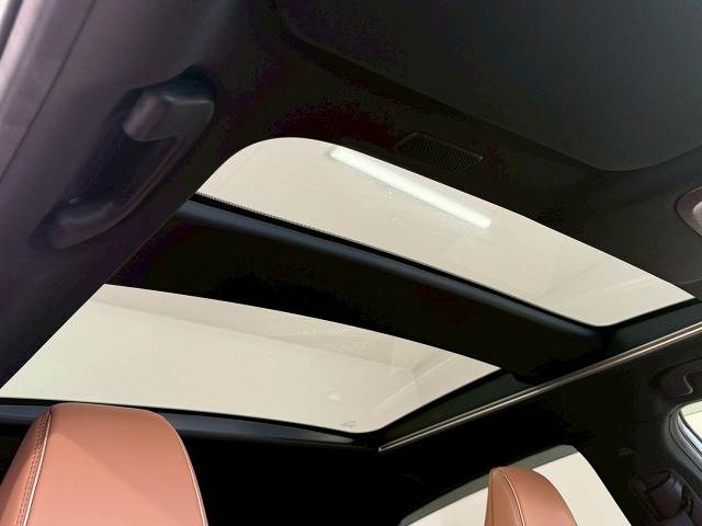 クラウンスポーツSPORT Z (HEV) 内装他