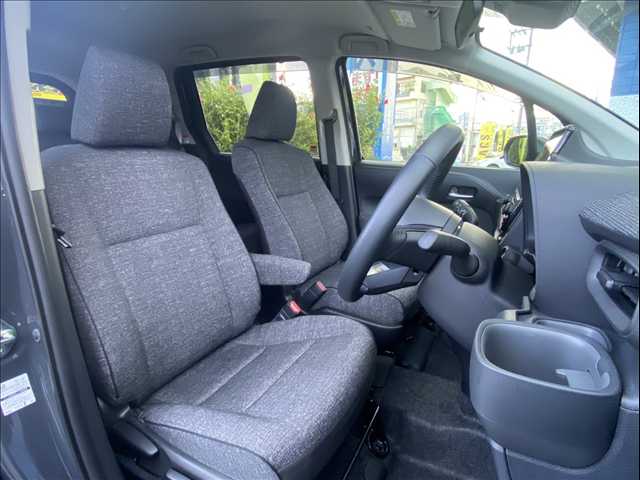 トヨタ シエンタハイブリッドの画像11