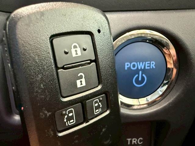 トヨタ ノアハイブリッドの画像9