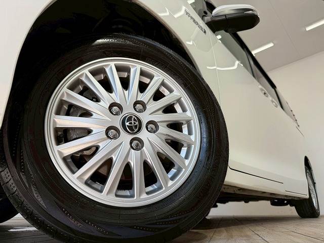 トヨタ ノアハイブリッドの画像19