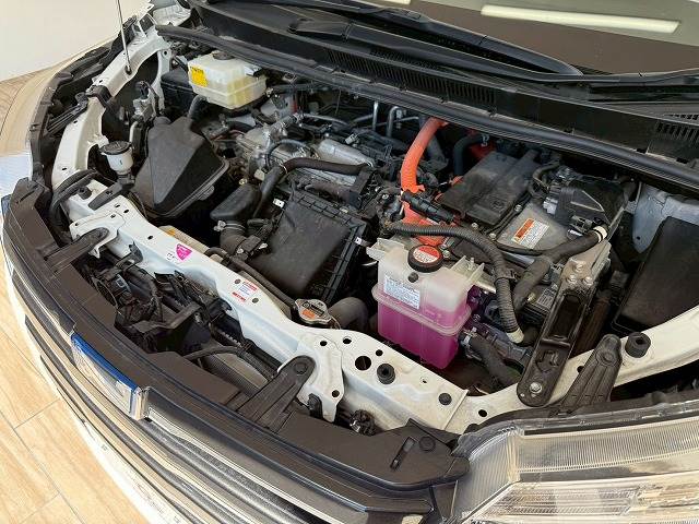 トヨタ ノアハイブリッドの画像20