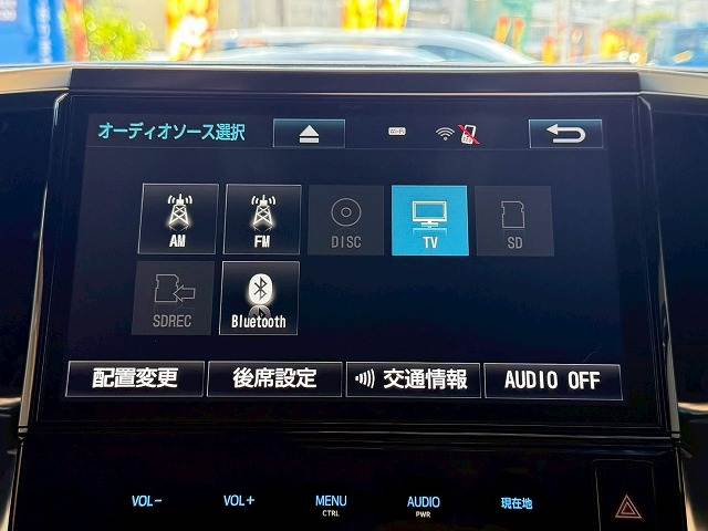 トヨタ ヴェルファイアの画像4