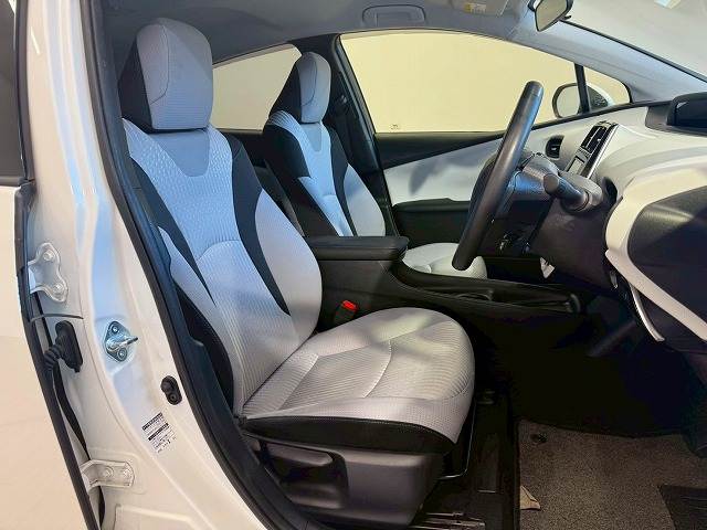 トヨタ プリウスの画像12