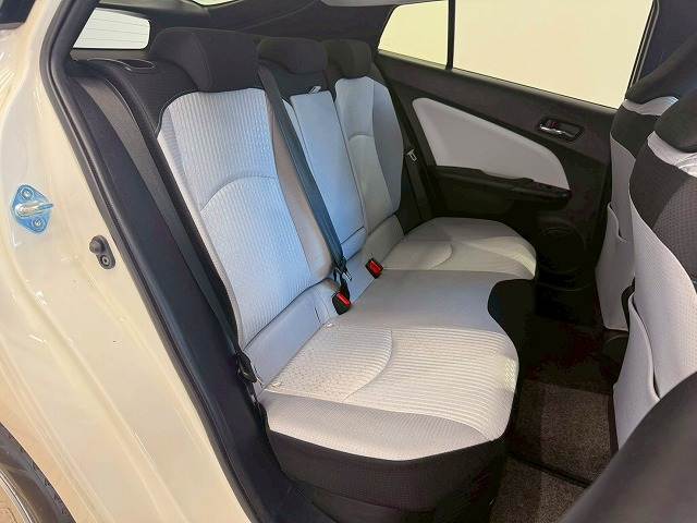 トヨタ プリウスの画像13