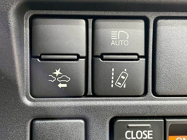 ノアSi“W×B” 内装他