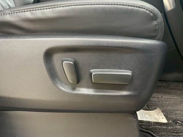 トヨタ アルファードの画像9