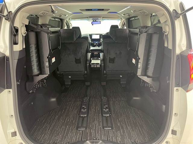 トヨタ アルファードの画像13