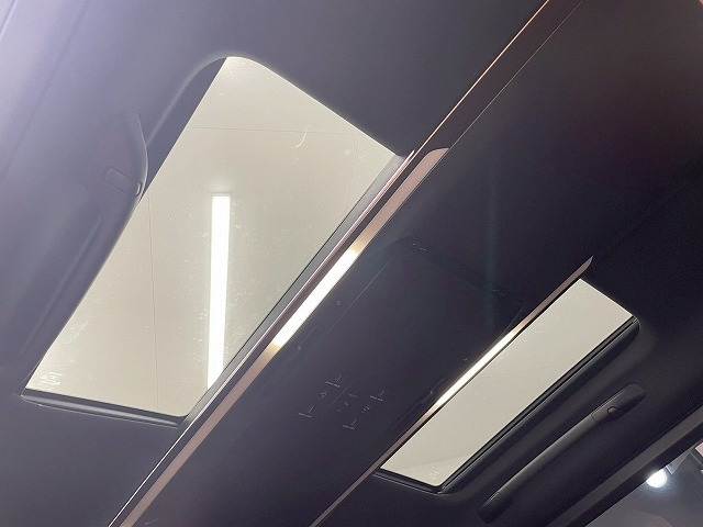 ヴェルファイアハイブリッドZ Premier 内装他