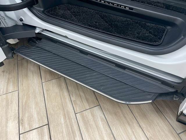 ヴェルファイアハイブリッドZ Premier 内装他