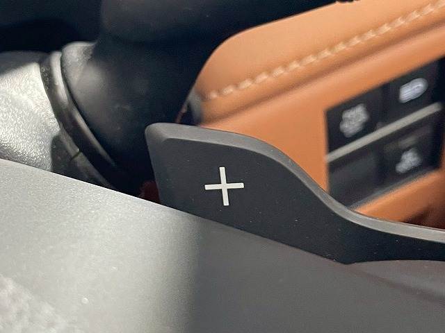 ヴェルファイアハイブリッドZ Premier 内装他